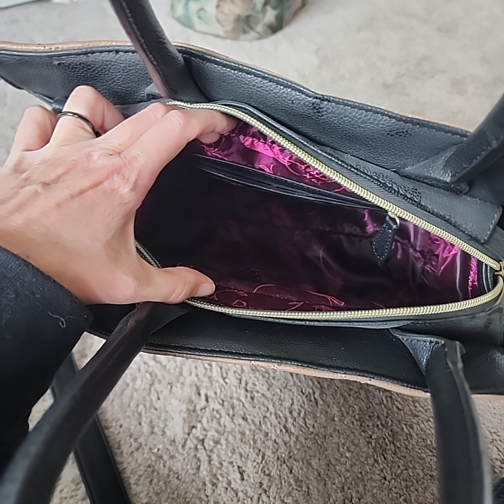Betsey Johnson Black And Brown Lg Purse - Picture 7 of 14